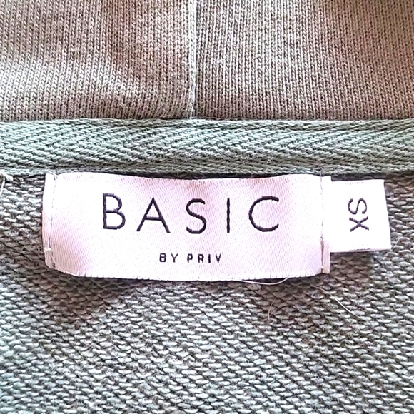 PRIV Green Sweatsuit - Picture 5 of 6